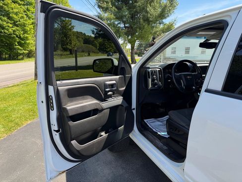 Used 2017 Chevrolet Silverado 1500 LT w/ All Star Edition AWD/4WD image 19