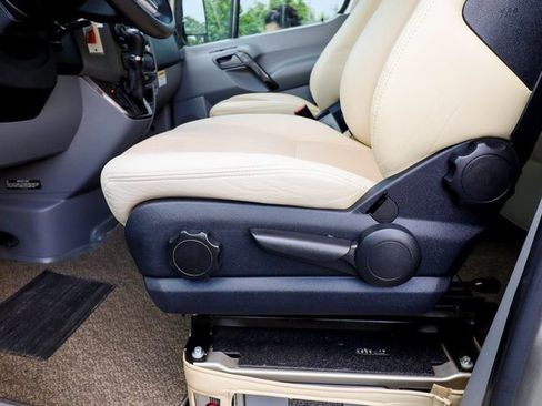 Used 2014 Mercedes-Benz Sprinter 3500 image 29