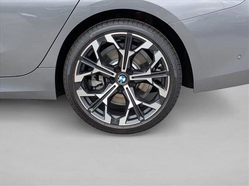 Used 2026 BMW 330i xDrive Sedan w/ Premium Package image 10