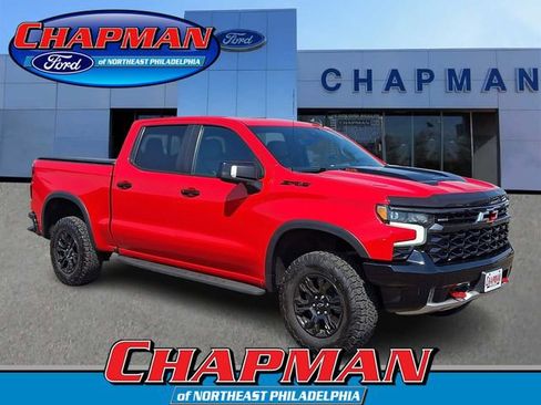 Used 2022 Chevrolet Silverado 1500 ZR2 w/ Technology Package AWD/4WD image 1