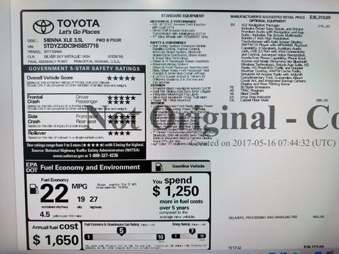 Used 2017 Toyota Sienna XLE image 19