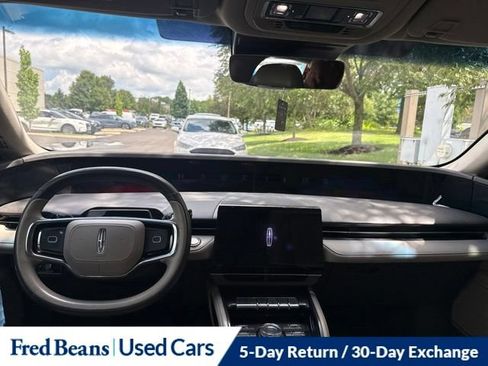 Used 2024 Lincoln Nautilus Premier AWD/4WD image 19