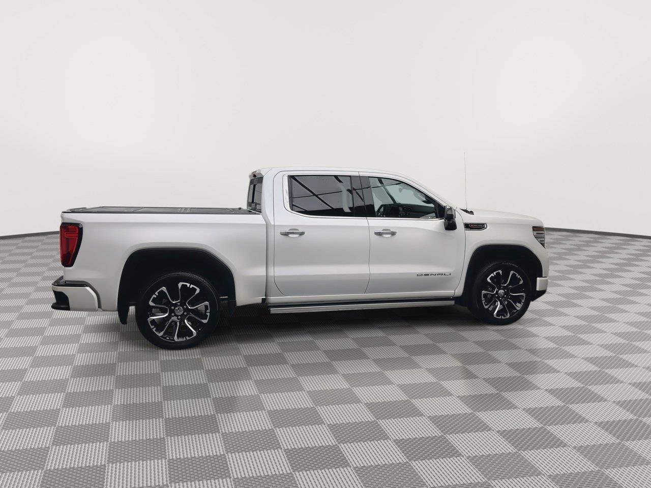 Certified 2024 GMC Sierra 1500 Denali AWD/4WD image 47