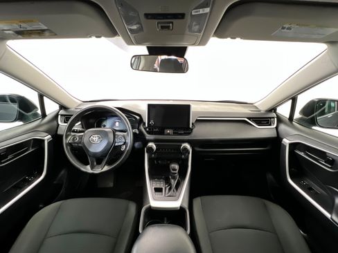 Used 2024 Toyota RAV4 LE image 10