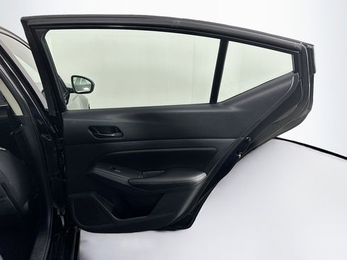 Used 2025 Nissan Altima 2.5 SV image 27