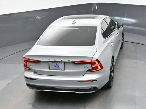 Used 2025 Volvo S60 B5 Plus FWD image 45