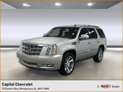 Used 2013 Cadillac Escalade Platinum AWD/4WD image 1
