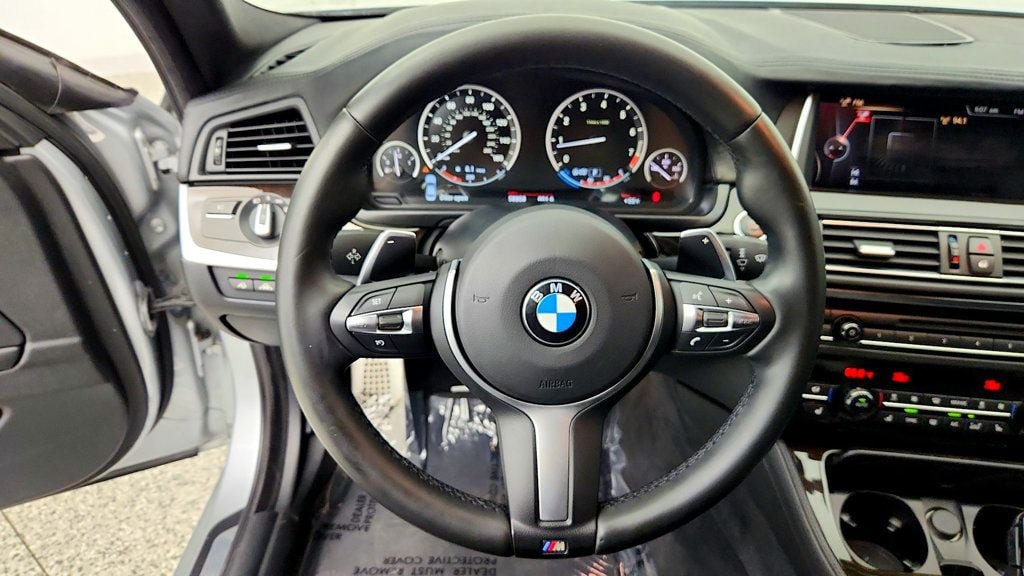 Used 2016 BMW 550i Sedan RWD image 15