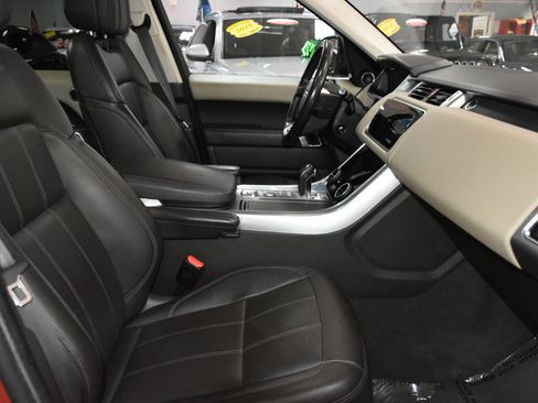 Used 2019 Land Rover Range Rover Sport HSE image 25