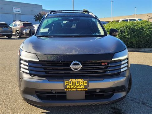 New 2026 Nissan Kicks SR w/ Cold Weather Package image 3