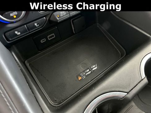 Used 2024 Chevrolet Tahoe LT image 33