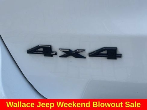 Used 2021 Jeep Grand Cherokee Laredo X AWD/4WD image 9
