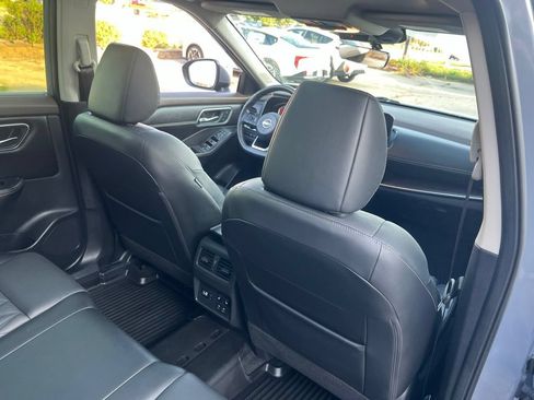 Certified 2023 Nissan Rogue Platinum w/ Platinum Premium Package AWD/4WD image 17
