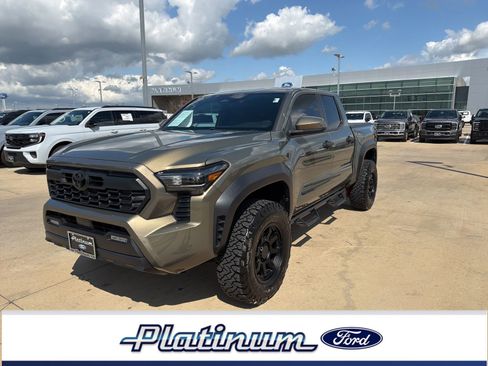 Used 2024 Toyota Tacoma TRD Off-Road image 1