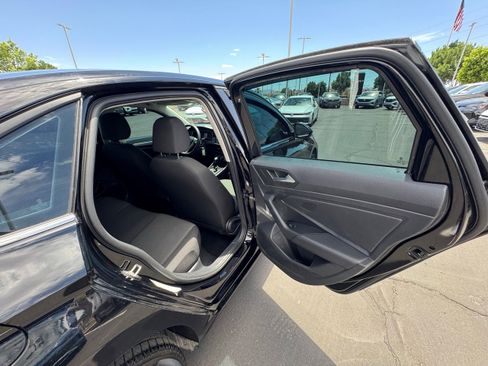Used 2019 Volkswagen Jetta FWD image 15