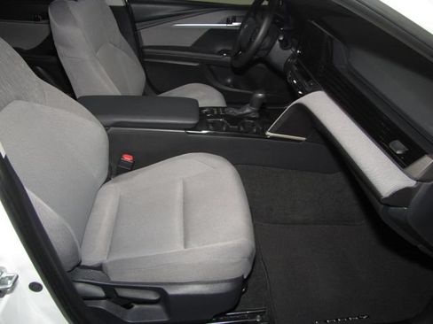 Used 2025 Toyota Camry LE w/ Convenience Package FWD image 20