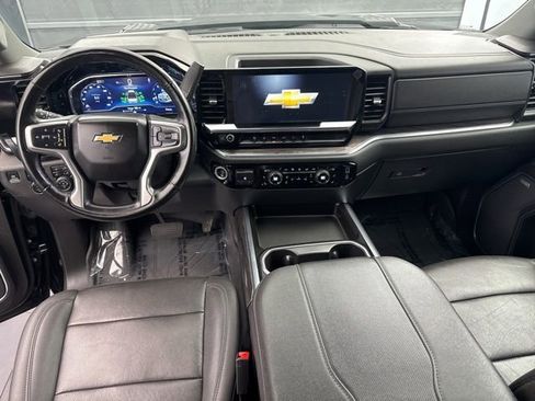 Used 2024 Chevrolet Silverado 3500 LTZ w/ LTZ Convenience Package image 15