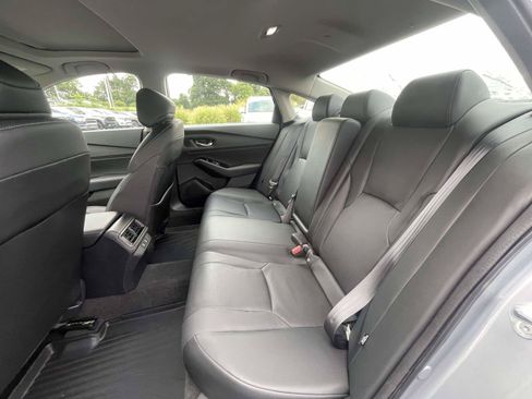 Used 2023 Honda Accord Touring image 12