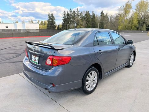 Used 2010 Toyota Corolla S image 5