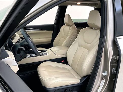 Certified 2023 INFINITI QX60 Luxe w/ Performance Audio Package image 33