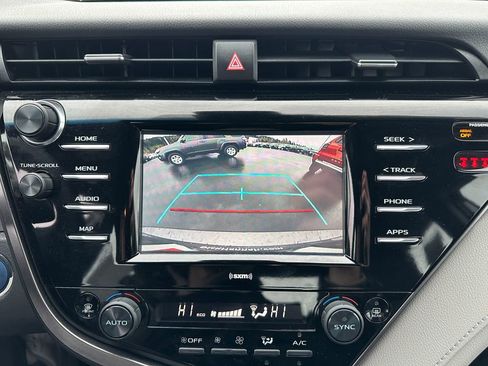 Certified 2020 Toyota Camry LE image 18