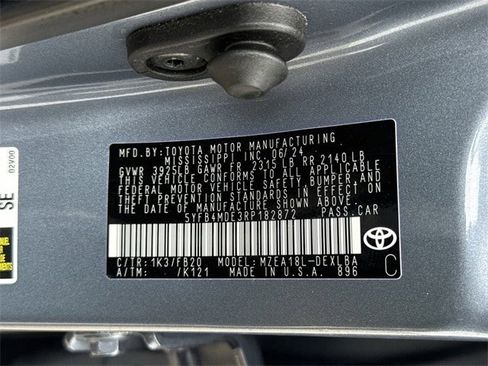 Used 2024 Toyota Corolla LE image 32