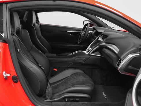 Used 2018 Acura NSX AWD/4WD image 21