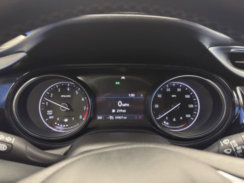 Used 2023 Buick Encore GX Preferred image 17