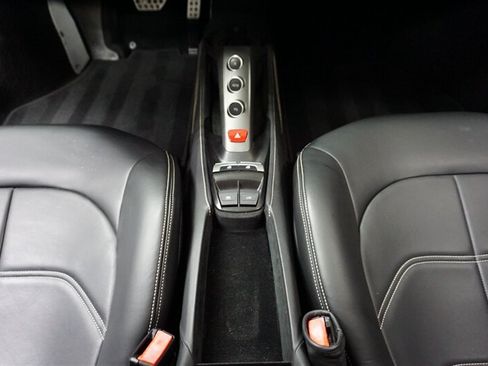 Used 2018 Ferrari 488 Spider RWD image 18