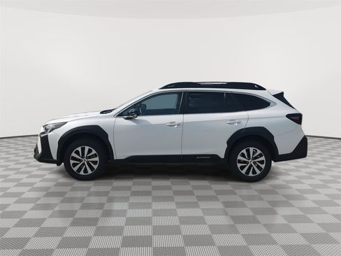 Used 2023 Subaru Outback Premium AWD/4WD image 26