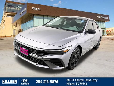 Used 2026 Hyundai Elantra Sport w/ Cargo Package FWD image 4