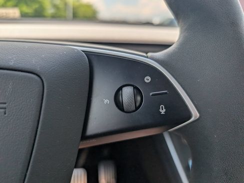 Used 2026 Tesla Model Y Long Range AWD/4WD image 17