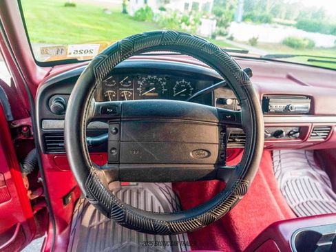 Used 1995 Ford Bronco XLT image 84