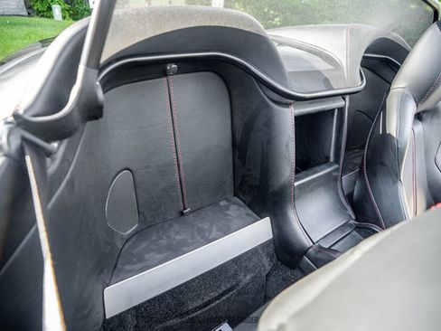 Used 2015 Aston Martin V8 Vantage GT RWD image 58