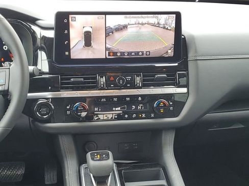 New 2026 Nissan Pathfinder Platinum image 30