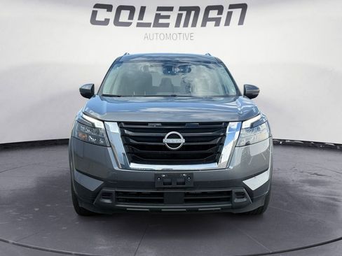 Used 2024 Nissan Pathfinder SV image 8