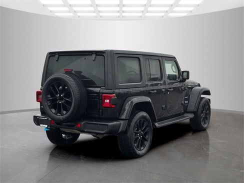 Certified 2022 Jeep Wrangler Unlimited Sahara w/ Cold Weather Group image 7