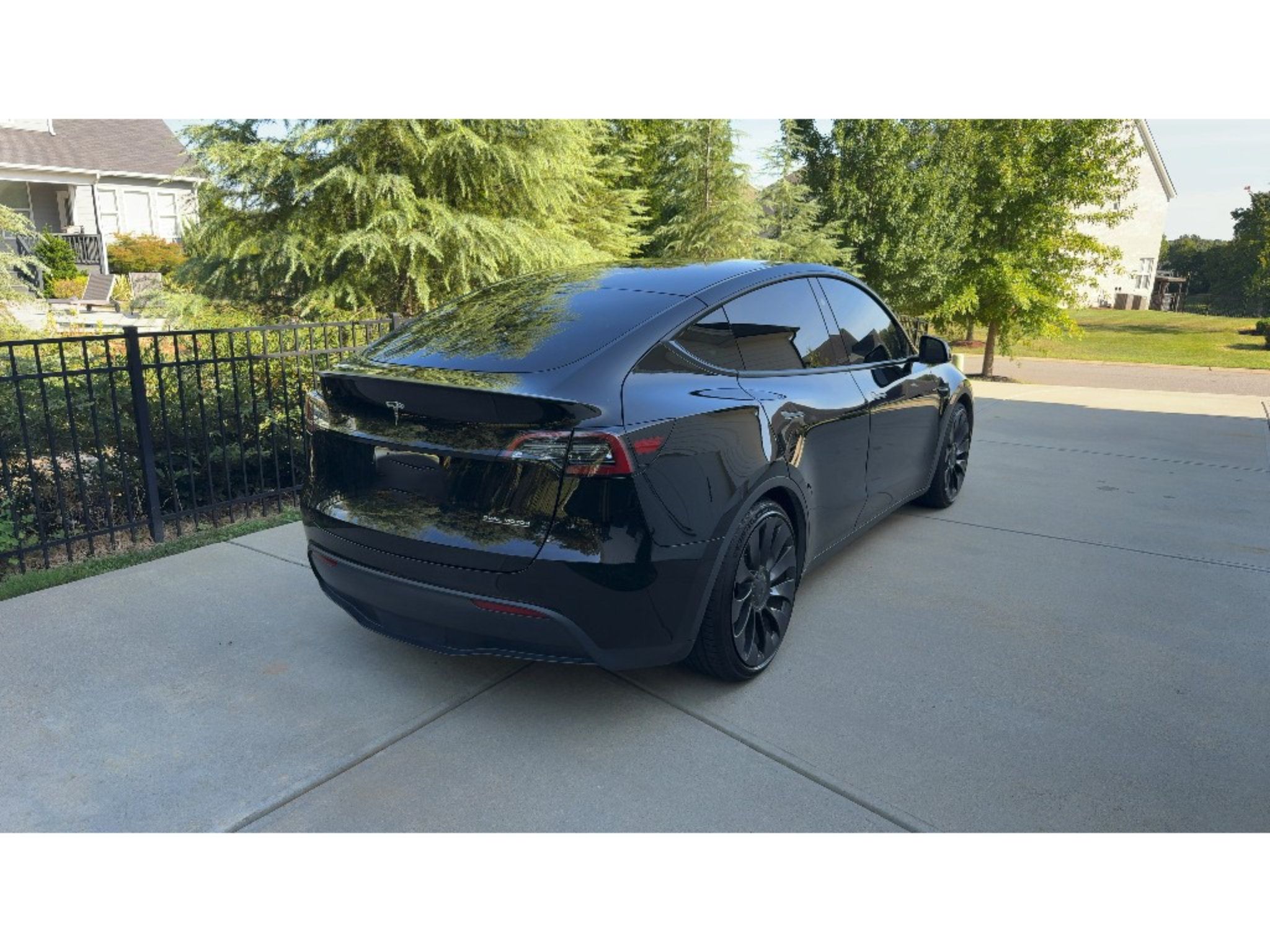 Used 2023 Tesla Model Y Performance AWD/4WD image 5