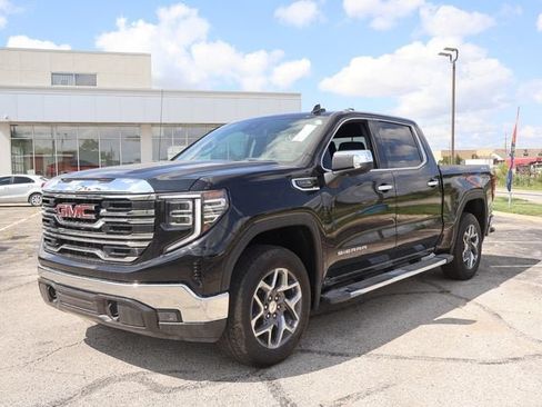 New 2026 GMC Sierra 1500 SLT w/ SLT Premium Package AWD/4WD image 3