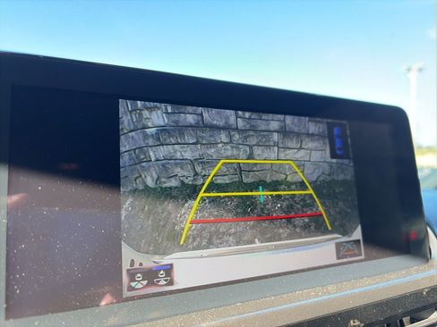 Used 2023 Lexus GX 460 Premium w/ Accessory Package image 12