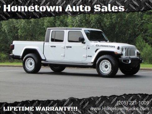 Used 2022 Jeep Gladiator Sport AWD/4WD image 1