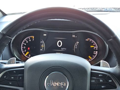 Used 2020 Jeep Grand Cherokee Limited X image 16