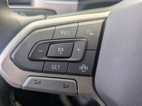 Used 2023 Volkswagen Atlas SE w/ Panoramic Sunroof Package image 28