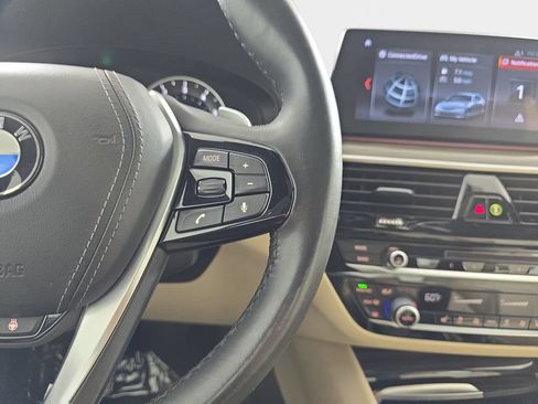Used 2018 BMW 530i xDrive AWD/4WD image 21