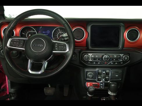 Used 2022 Jeep Wrangler Unlimited Rubicon w/ LED Lighting Group AWD/4WD image 16