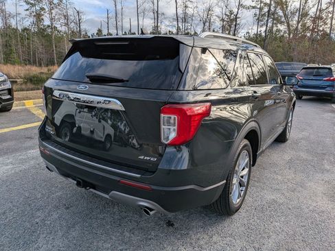 Certified 2023 Ford Explorer Limited w/ Equipment Group 301A image 4