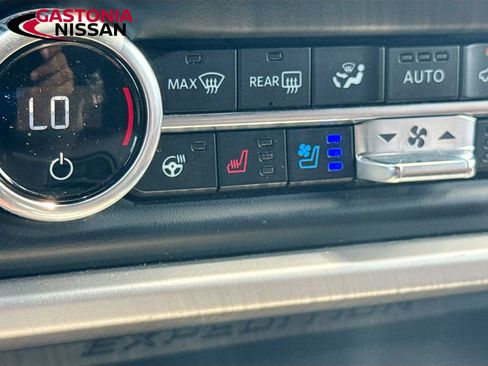 Used 2024 Ford Expedition Limited RWD image 27
