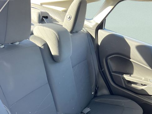 Used 2015 Ford Fiesta SE image 14