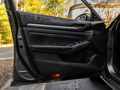 Used 2020 Nissan Altima 2.5 SL image 25