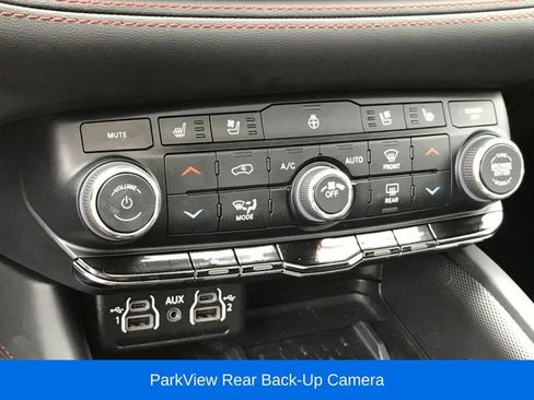 Used 2025 Dodge Durango R/T AWD/4WD image 12